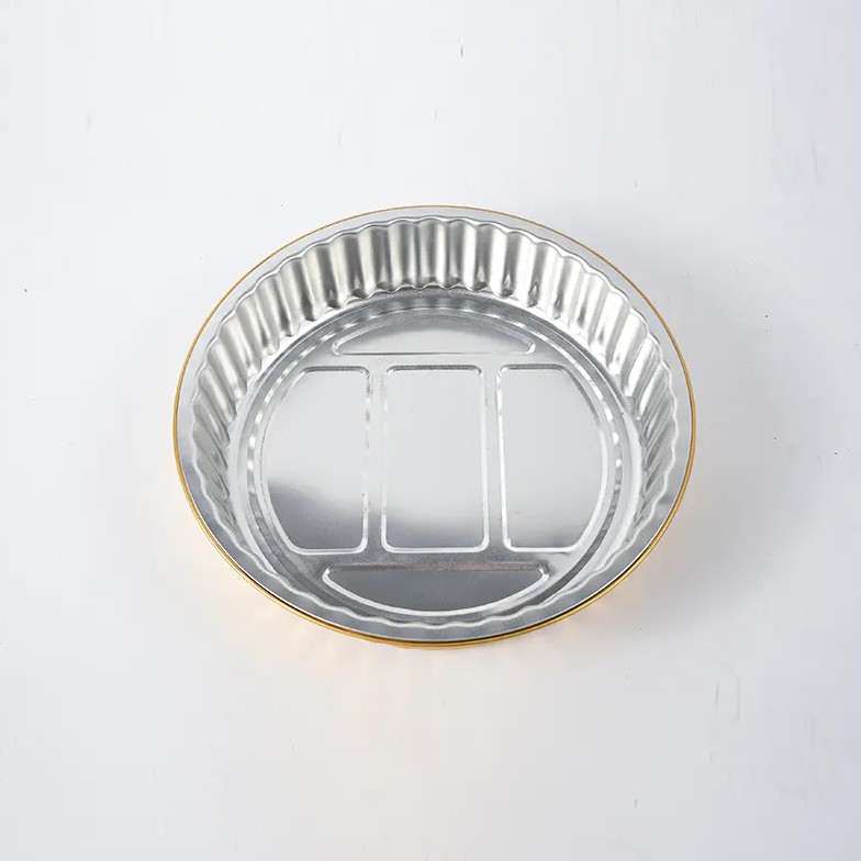 What is so special about the material used in this Round Wrinkle-Free Aluminum Foil Food Container, and what are the health benefits?